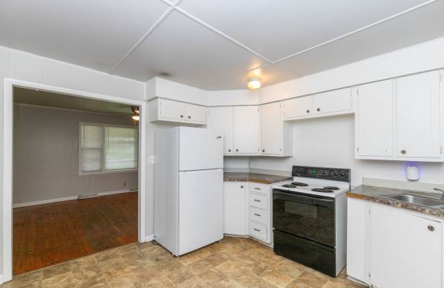 2 Bed 1 bath Home in Independence Gallery 3