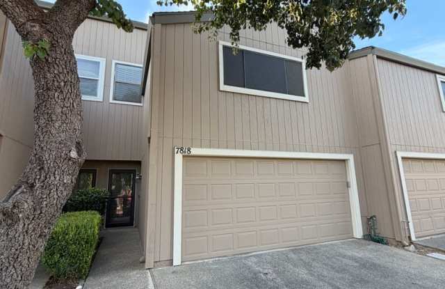 COMING SOON!!! Spacious 3 Bedroom Townhome in Citrus Heights! Gallery 1