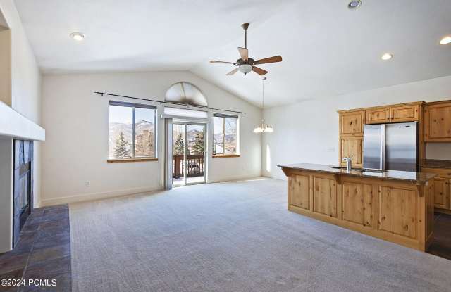 6653 Trout Creek Court Gallery 3