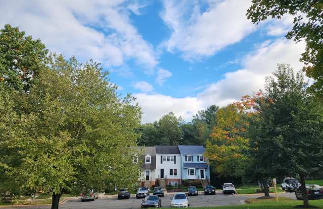 6022 Old Landing Way Gallery 2