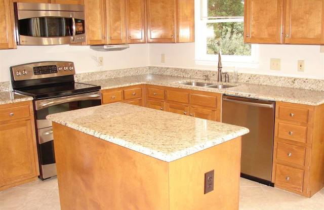 300 Silvercliff Trail Gallery 2