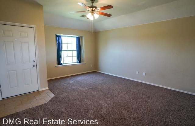 7812 Sunny Pointe Ln Gallery 2