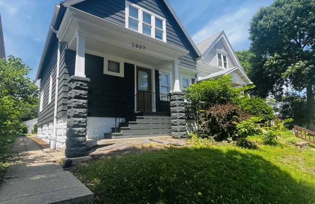 2807 S 9th St - 2807 South 9th Street, Milwaukee, WI 53215 2807 S 9th St - 2807 South 9th Street, Milwaukee, WI 53215