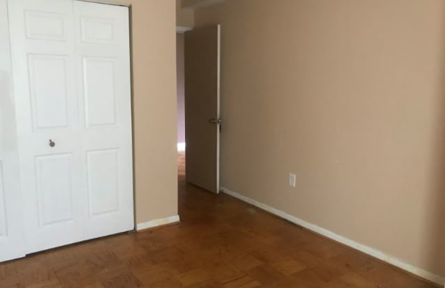 5500 Gunston Lane Unit T3 Gallery 3