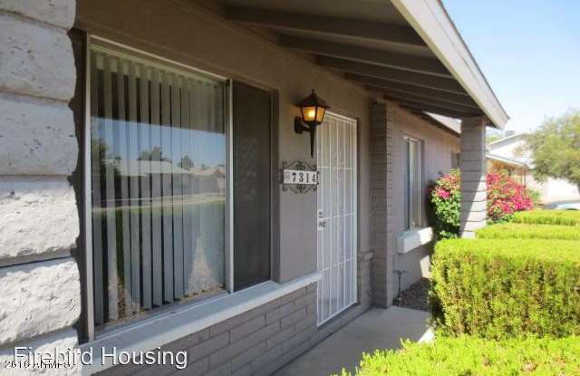 7314 W Cheryl Drive Gallery 2