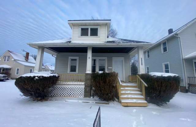 Conveniently Located Rental in Elyria — Easy Access, Great Value  Ready Now! photos photos