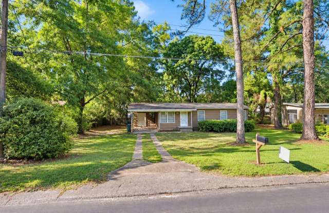Why rent an apartment, when you can live in a house? Now Available for August 2027! Gallery 1