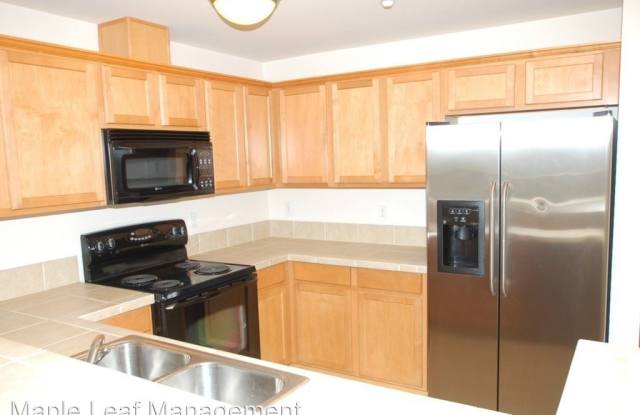 1957 23rd PL NE  #203 Gallery 3
