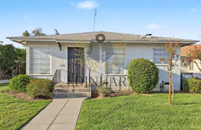 632 West Hammond Avenue - 632 Gallery 2