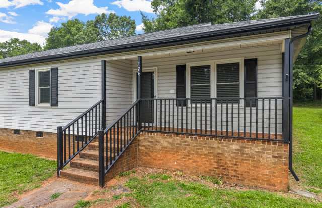 Renovated 2 bed 2 bath- $500 OFF first month rent!!! Gallery 3
