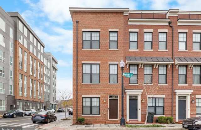 725 PARKSIDE Place NE photos photos 725 PARKSIDE Place NE photos photos