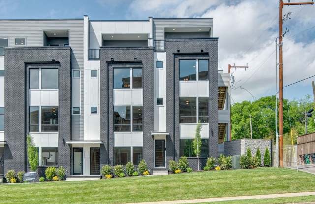 4 Bedroom Rental in Hillsboro Village! Gallery 3