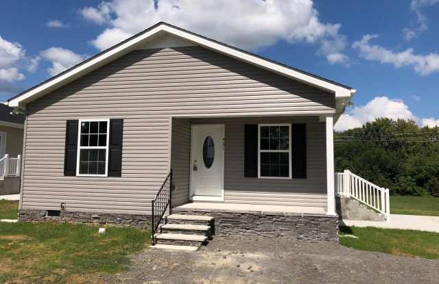 Charming Home in Convenient Tullahoma Location... Gallery 1