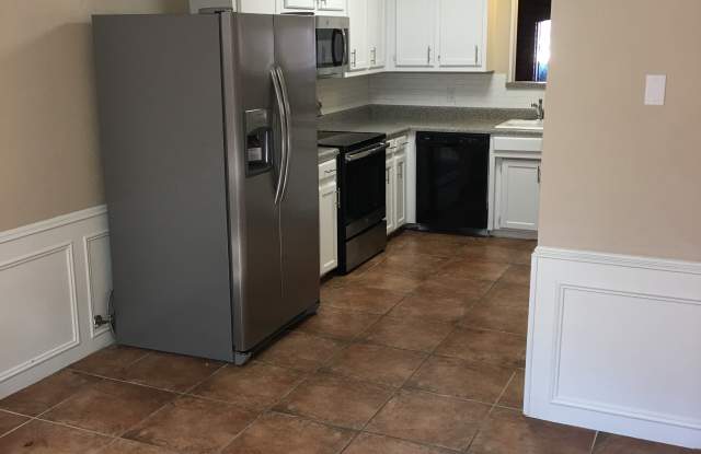 502 Cedar Elm Ln Gallery 4