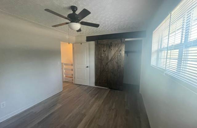Townhouse for Rent photos photos