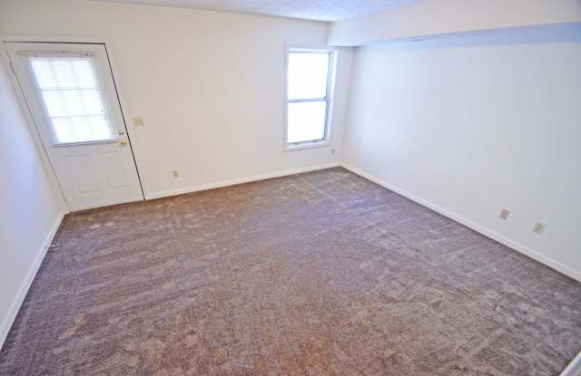 3 story, 3.5 bedroom! Gallery 3