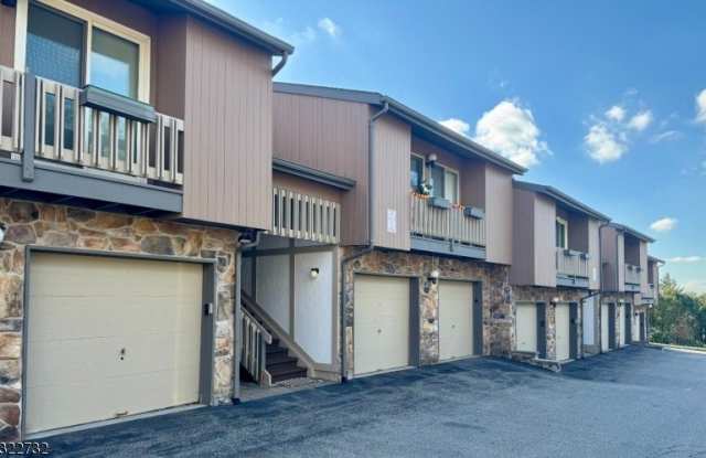 13 Paris Cir - 13 Paris Circle, West Orange, NJ 07052