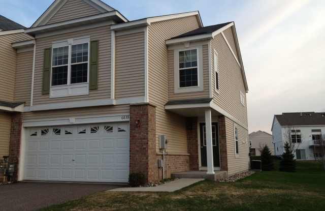 6839 Newbury Road - 6839 Newbury Road, Woodbury, MN 55125
