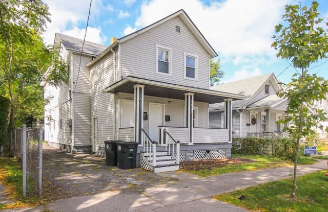 1464 West 52nd St - 1464 West 52nd Street, Cleveland, OH 44102