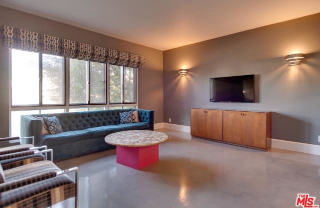 647 WILCOX Avenue - 647 N Wilcox Ave, Los Angeles, CA 90004
