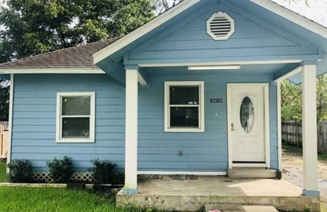 1818 Ryon St - 1818 Ryon Street, Houston, TX 77009