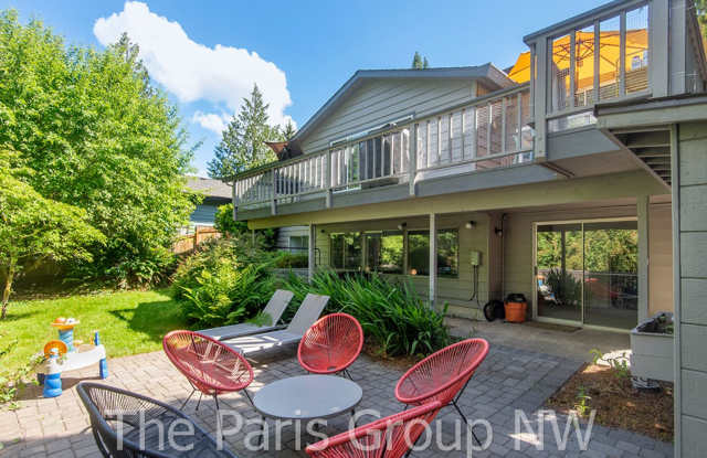 Lg Modern Midcentury on Thornton Creek * Amazing Indoor/Outdoor Spaces - 10030 43rd Place Northeast, Seattle, WA 98125