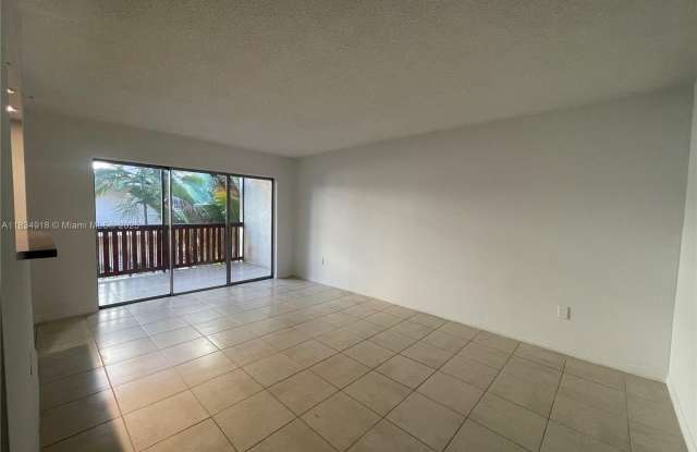 10641 SW 108th Ave photos photos