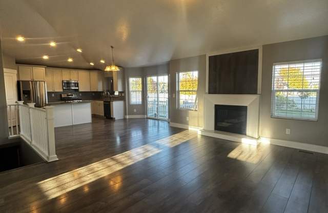 6363 Vernon Drive Gallery 4