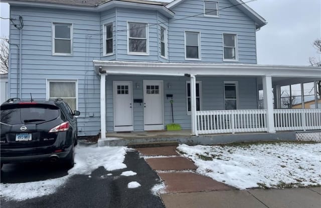 14 Hillside Avenue - 14 Hillside Avenue, Meriden, CT 06451