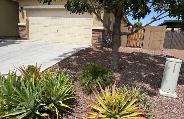 Spacious 4BD/2BA in Verrado Gallery 3