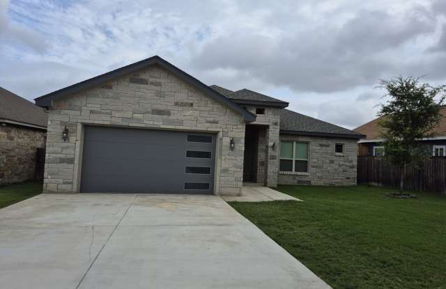 4815 Viewcrest Rd. Gallery 1