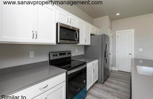 Charming 4‑Bedroom Home in Prime Radiant Point / Urbandale Area Gallery 4