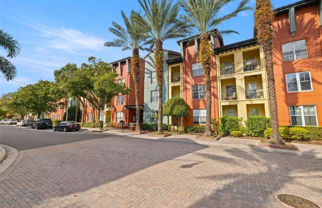 2402 W AZEELE STREET photos photos