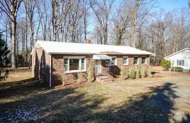 Gorgeous Three Bedroom Home! photos photos