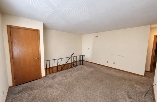 23 Alexander DriveUnit 25 Gallery 2