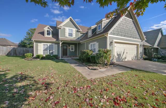 Great Home in Qiuet Friendly Neighborhood with many community amenities photos photos