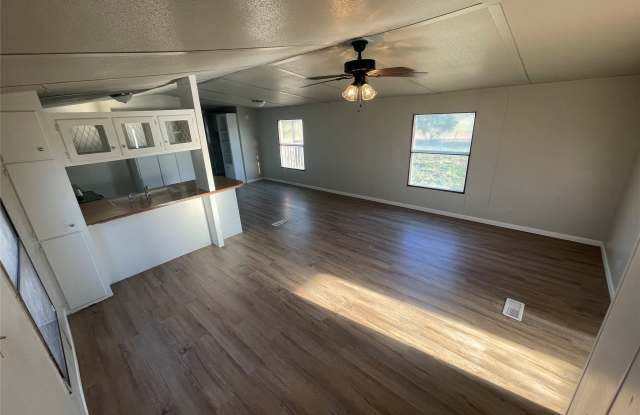 2901 Fm 604 Gallery 2