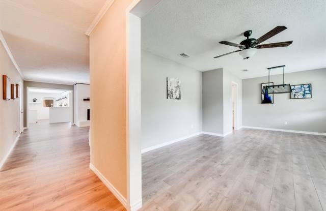 1705 Roman Road Gallery 3