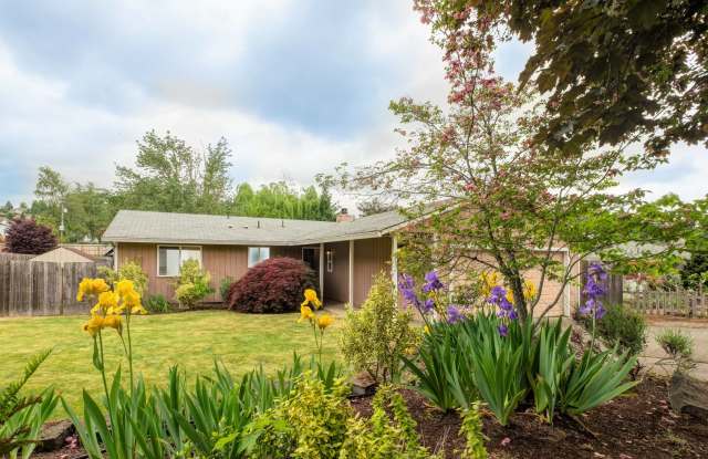 Freshly Updated 3-Bedroom Home with Fenced Backyard in Forest Grove! photos photos