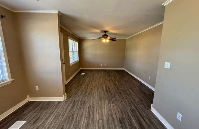 Two-story home in Russellville, AR Gallery 3