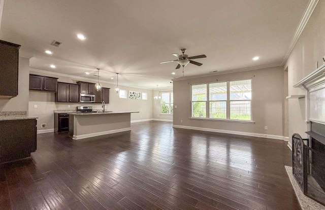 1073 Wessex Dr Gallery 3