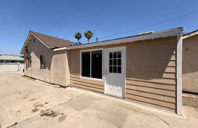 2 Bed, 1 Bath in Colton! photos photos