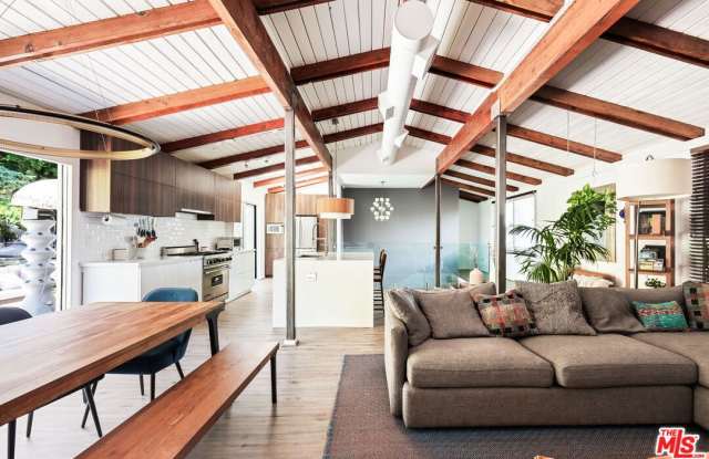 5513 Tuxedo Ter - 5513 Tuxedo Terrace, Los Angeles, CA 90068