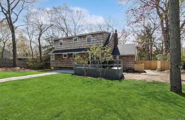 135 Pembroke Drive Gallery 3