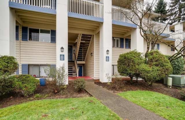 2 Bed 2 Bath Everett Condo at a Great Community! - 12906 8th Avenue West, Snohomish County, WA 98204