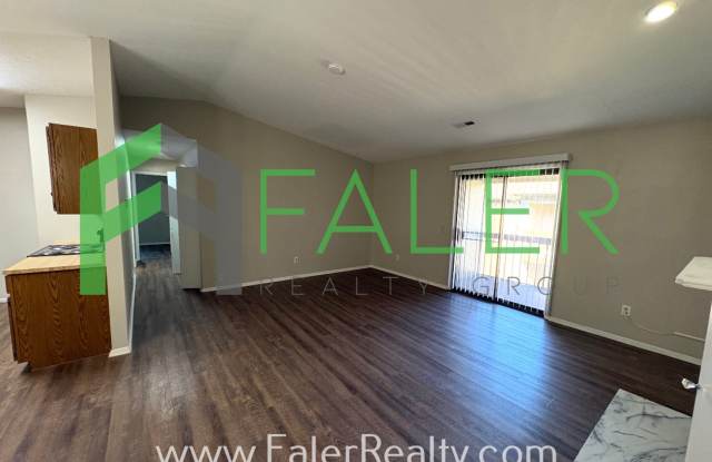 Spacious 2 bedroom condo - Available NOW! Gallery 3