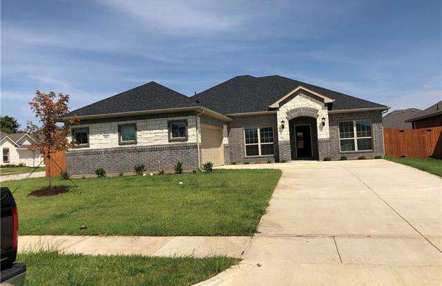 505 Parkwood Drive - 505 Parkwood Dr, Waxahachie, TX 75165