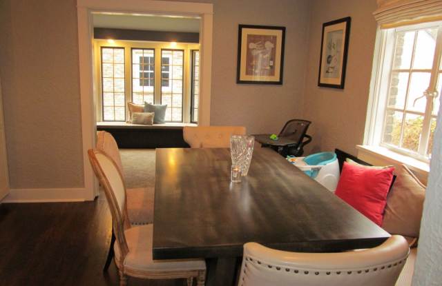418 E. Pokagon Gallery 4