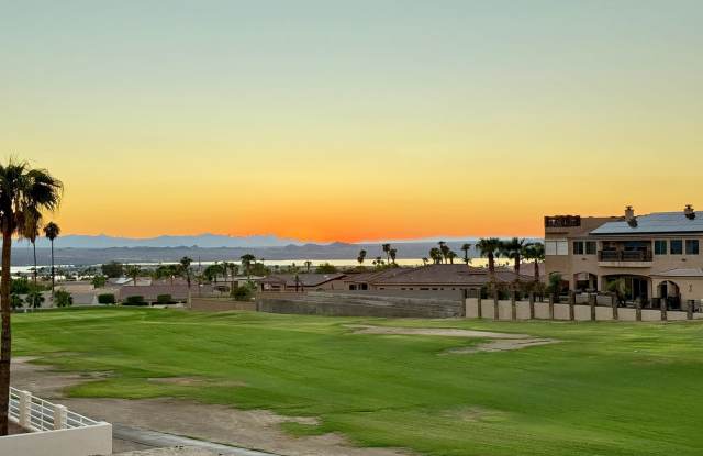 Under new management - Right on the golf course - Long term Gallery 3