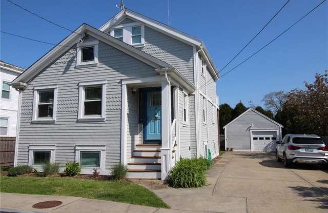 28 W Narragansett Avenue Gallery 2